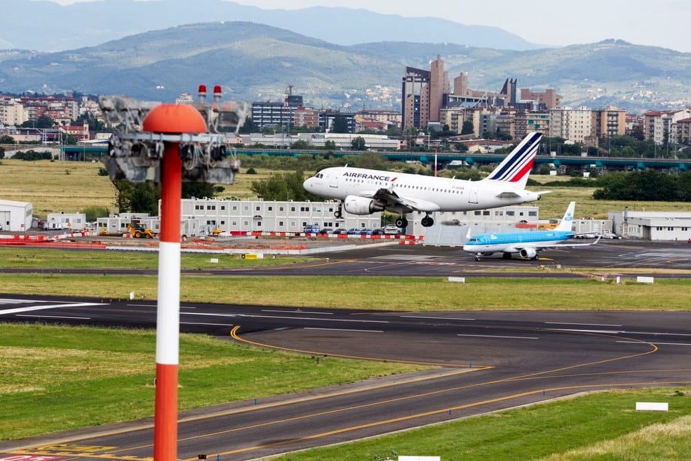Aeroporto Vespucci a gonfie vele: tre milioni di passeggeri nel 2023