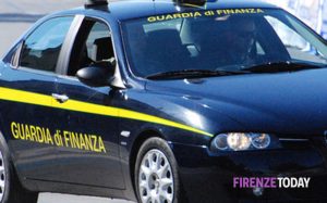 Furti simulati per far quadrare i conti, arrestato amministratore di un’azienda calzaturiera