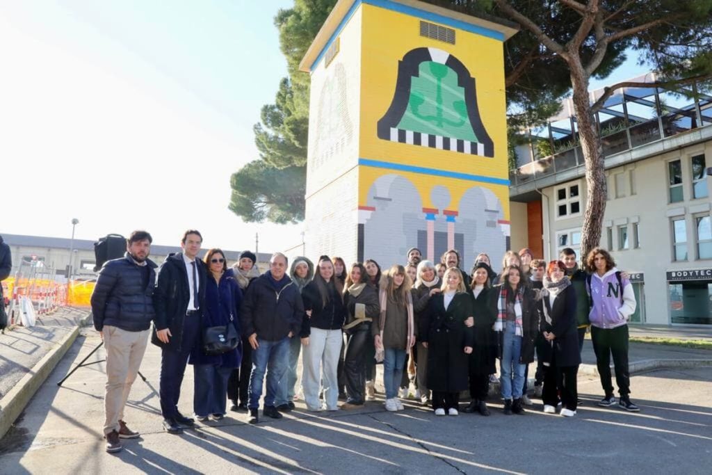 “Empoli. Oltre i muri”, la street art per riqualificare gli spazi urbani con le opere di Tellas e Muz FOTO