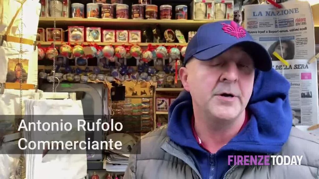 Piazza Duomo, sei rapine subite in cinque mesi: “Non ne posso più” FOTO / VIDEO
