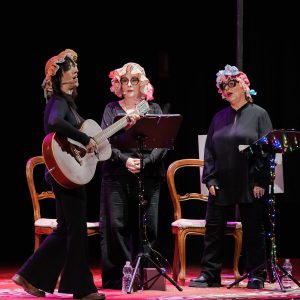 "Piccole donne crescono?" con Anna Meacci, Daniela Morozzi e Chiara Riondino al Teatro Puccini
