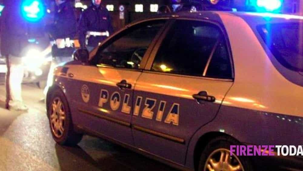 Empoli, fermato dalla polizia: scaglia la bici contro gli agenti, addosso aveva anfetamine e metanfetamine