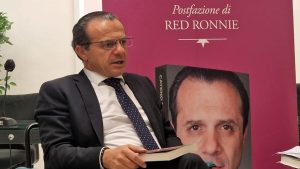Presentazione del libro "Non tutto è successo!", di Cateno De Luca