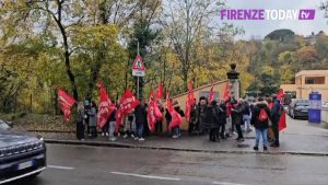 Sanità: presidio di protesta davanti a Prosperius per contratti non rinnovati / VIDEO