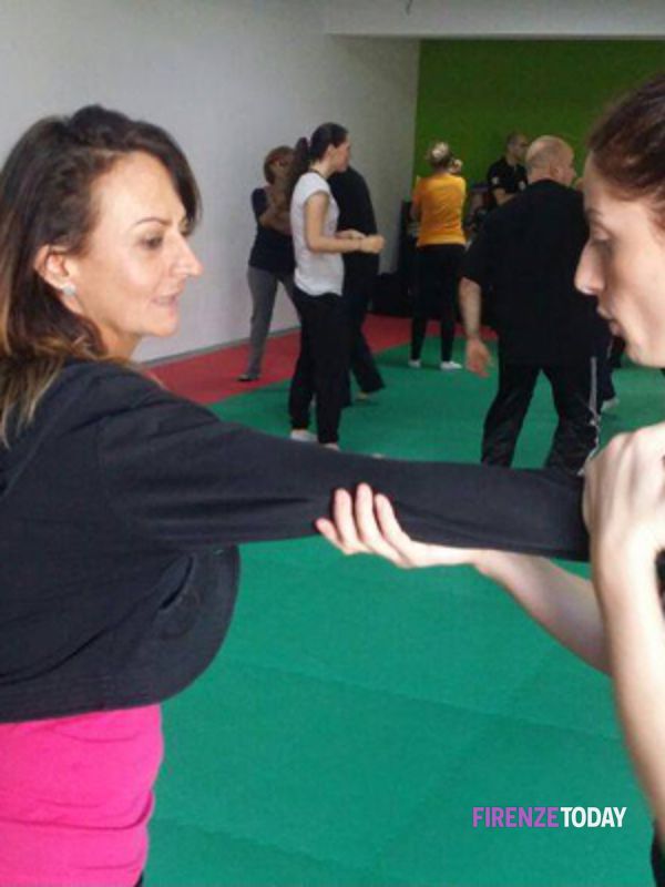 Difesa personale per le donne: lezione gratis antiaggressione