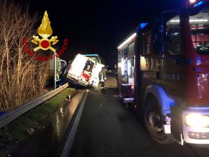 Incidente a Barberino di Mugello: bus contro furgone