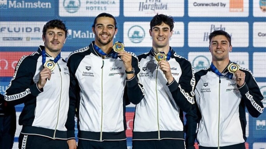 Nuoto, Zazzeri si prende l’oro europeo con la staffetta 4x50