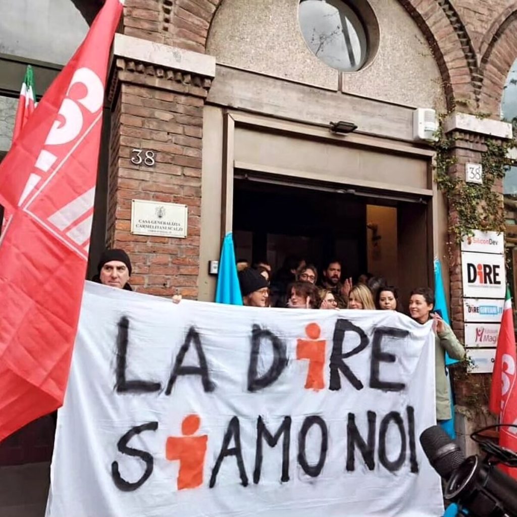 Lo sciopero dei giornalisti dell'agenzia Dire contro i licenziamenti