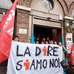 Lo sciopero dei giornalisti dell'agenzia Dire contro i licenziamenti