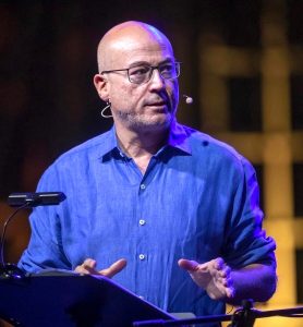 Aldo Cazzullo e Moni Ovadia al Teatro Corsini con "Il duce delinquente"