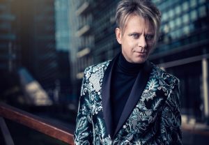 “Andy & The Bowieness”: l’omaggio a Bowie di Andy dei Bluvertigo e Lindsay Kemp Company al Teatro Cantiere Florida