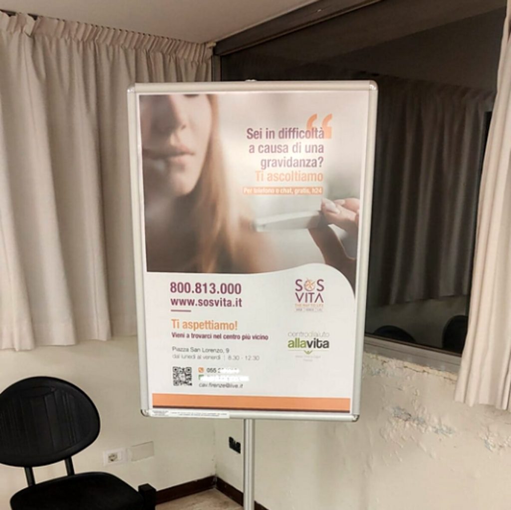 Interruzione di gravidanza: in ospedale pubblico di Firenze spunta manifesto anti aborto