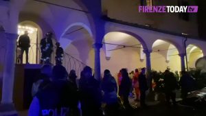 Incidente al matrimonio, crolla pavimento durante la festa: 35 feriti | VIDEO