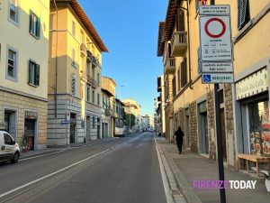 Via Ponte alle Mosse: la telecamera della preferenziale (per ora) resta spenta