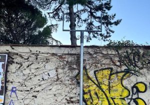 Nuovamente scomparsa la targa dei Martiri delle foibe