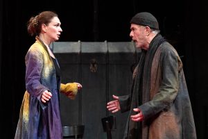 Gabriele Lavia, Federica Di Martino in "Un curioso accidente" al Teatro della Pergola
