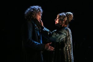 "Iliade. Il gioco degli dèi" al Teatro della Pergola