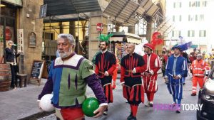 Rievocazione della partita dell'assedio in Piazza Santa Croce