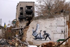 Ucraina: a Firenze i murales di Bansky sui palazzi distrutti