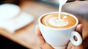 Oatly per Fancy Pasticceria: tutti i caffè a base di latte d'avena gratis per i clienti