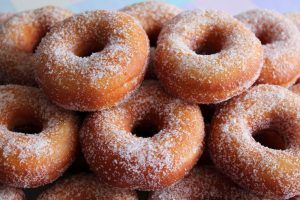 I dolci di Carnevale: storia e ricetta dei frati toscani