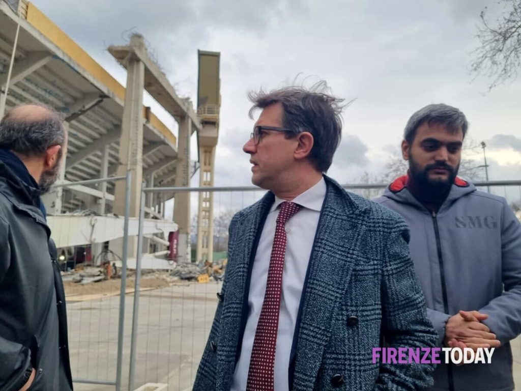 Nardella, sopralluogo al Franchi: "In pole per Euro 2032. Soldi mancanti? Ecco la soluzione / VIDEO