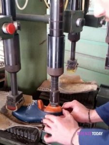 Industria calzaturiera, in Toscana calano export e imprese
