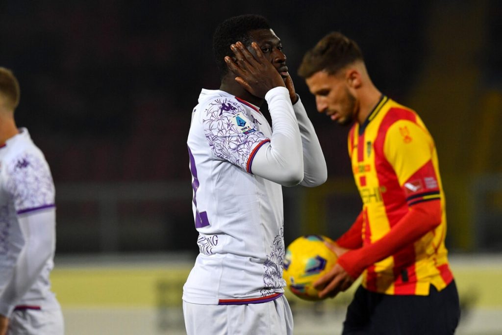 Lecce-Fiorentina 3-2, gol e highlights: clamoroso al Via Del Mare, i viola crollano nel finale