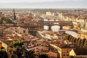 Sanità, costo della vita, sicurezza: cosa ne pensano i fiorentini | RISULTATI SONDAGGIO
