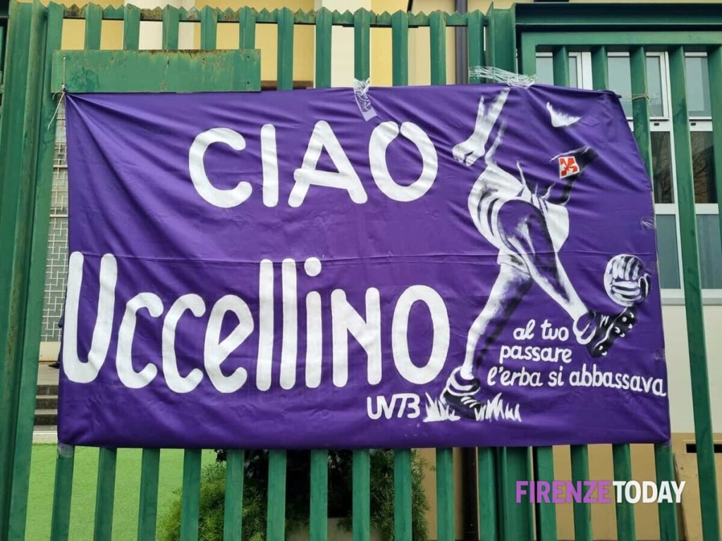 Hamrin, aperta la camera ardente. Il ricordo dei tifosi: "Il più grande di sempre" / VIDEO