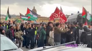 Palestina, protesta al consolato Usa: 'contatti' con forze dell'ordine e manganellate / VIDEO - FOTO