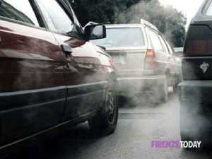 Smog, Giani: "I dati a Firenze sono migliorati. Siamo lontani mille miglia dalla situazione in Lombardia"