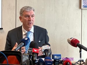 Crollo in via Mariti, il procuratore Spiezia: “Dal sopralluogo nel cantiere emerse diverse criticità”