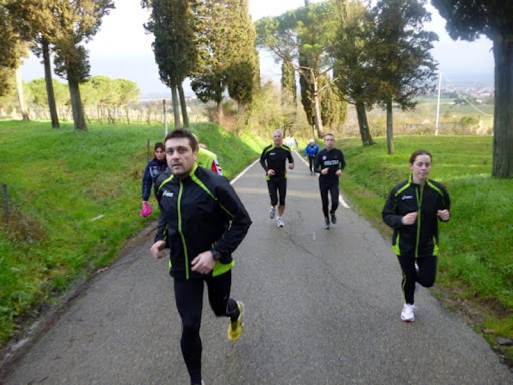 Un fine settimana all’insegna di ciclismo e podismo con la “Firenze-Empoli” e la “Scarpinata Empolese”