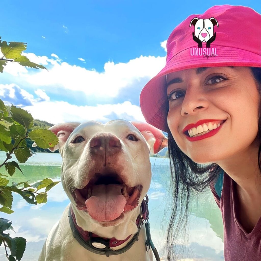 Professione pet influencer, la storia di Marika: “L'affetto del mio cane mi ha fatto trovare la felicità”