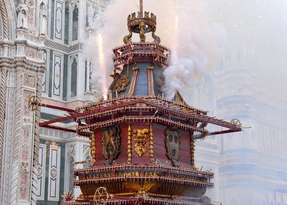 Pasqua, tutte le curiosità legate allo Scoppio del Carro