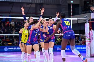 Volley A1 femminile, la Savino Del Bene vuole lanciare lo sprint per il secondo posto