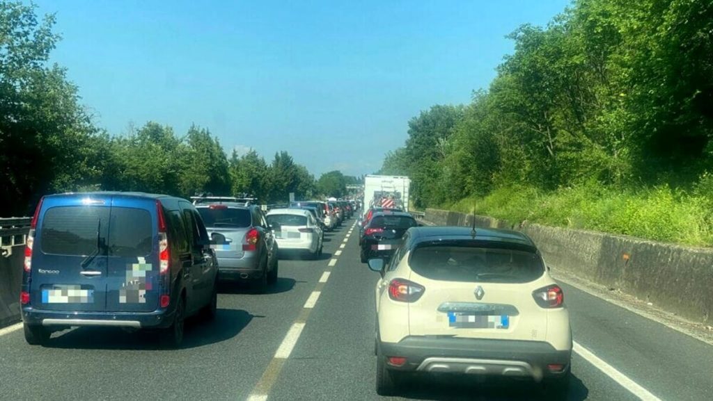 Gravissimo incidente stradale, un morto sulla Fi Pi Li