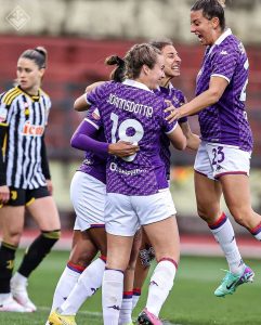 Fiorentina Femminile, battuta 3-1 la Juventus: le viola volano in finale di Coppa Italia!
