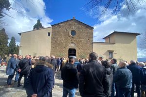 Grande folla ai funerali dell'architetto Guido Spadolini