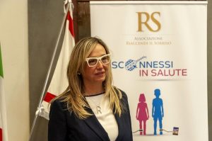 I disturbi del sonno causati dai dispositivi digitali, a Didacta tre giorni di informazione sui rischi per studenti e sportivi