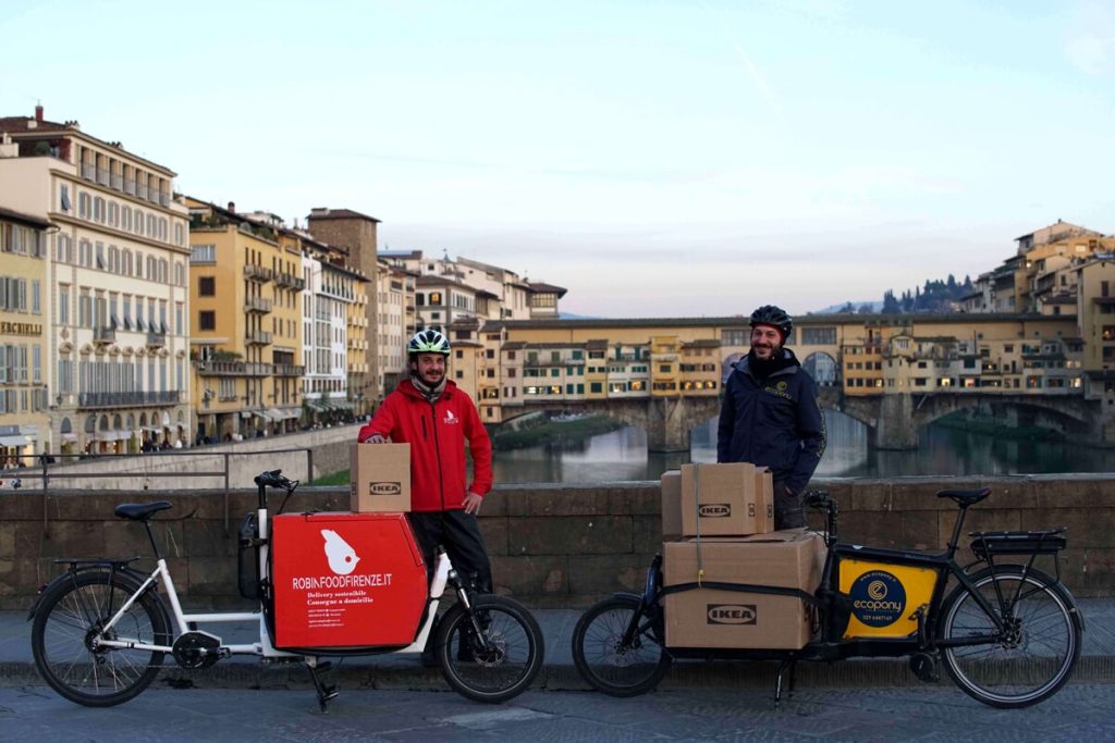 Ikea lancia le consegne sostenibili a impatto zero / FOTO