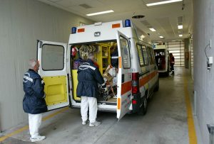 La denuncia della Misericordia: “Due volontari aggrediti per un'ambulanza che ostruiva un posteggio privato"