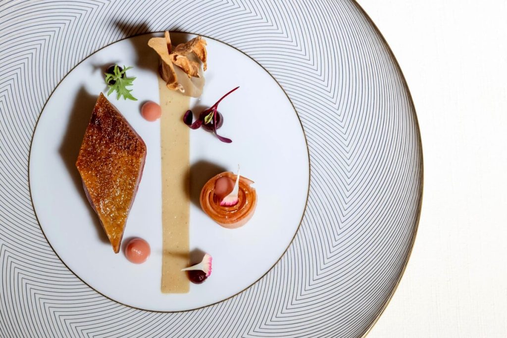 Ricette di Pasqua: il petto di piccione stellato dello chef Rocco De Santis