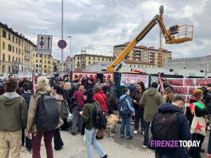 “No al supermercato, vogliamo un parco pubblico. Pronti a boicottare Esselunga”