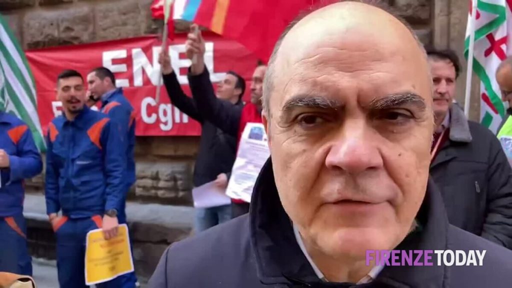 Lavoratori Enel in presidio: "Servono assunzioni e l'azienda pensa solo a risparmiare" / VIDEO