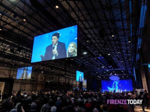 Leopolda, Renzi e Saccardi chiudono al Pd: "Faremo i conti al ballottaggio"