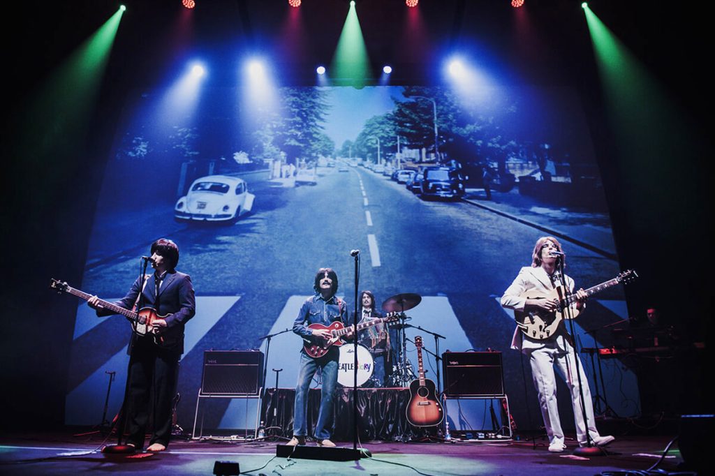 "Beatlestory": al Teatro Puccini uno show per rivivere la magia dei Fab Four