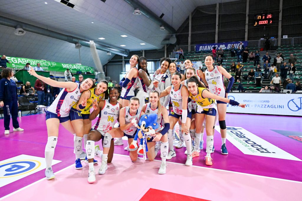 Playoff A1 femminile, la Savino Del Bene non si fa distrarre dalle feste e chiude la pratica Vallefoglia