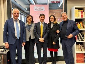 'Il ciclo è ancora un lusso': la Coop abbassa l'Iva sugli assorbenti femminili dopo l'aumento del governo sulla 'tampon tax'
